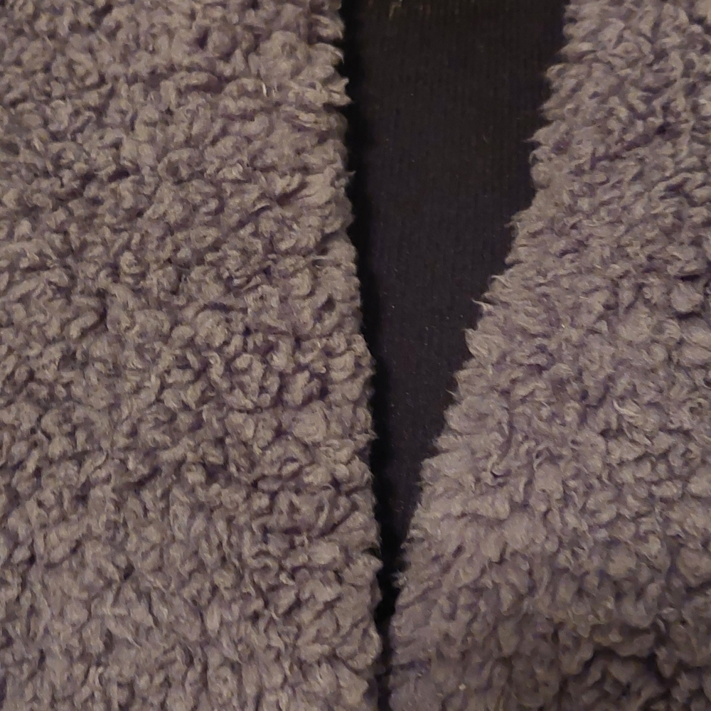 Luxurious Cervantes Robe - Picture 3 of 11